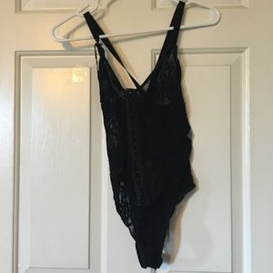 Black lingerie lace teddy 🐻 with strappy back
