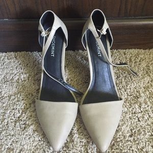 Nude Pointed Toe Pumps