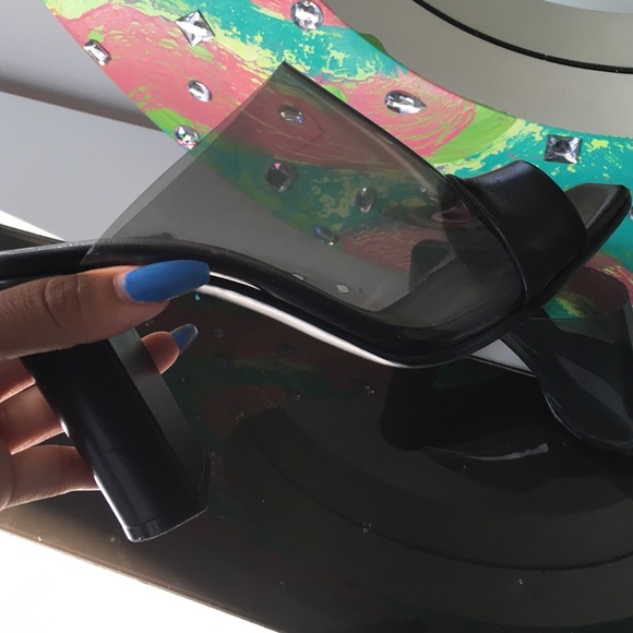 💙Celine heels💙 - Picture 2 of 3