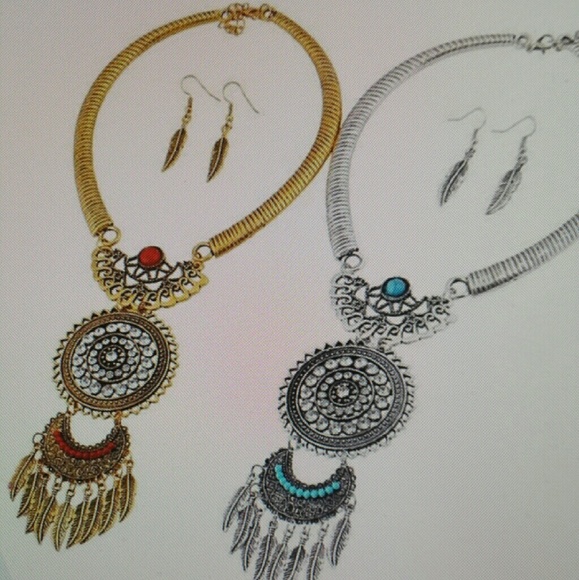 Boho Tribal Turquoise and hammered Metal Necklace