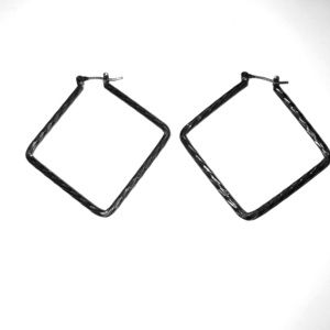 Square earrings