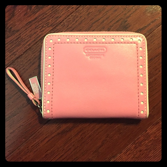 Coach Accessories - Pink coach wallet