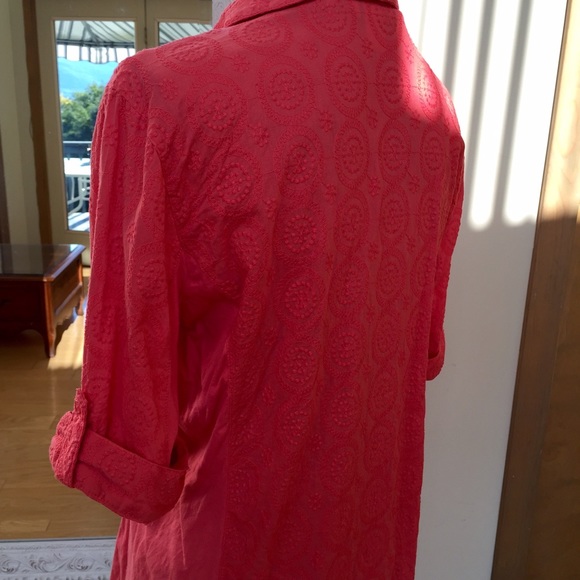 Ladies blouse - Picture 2 of 3