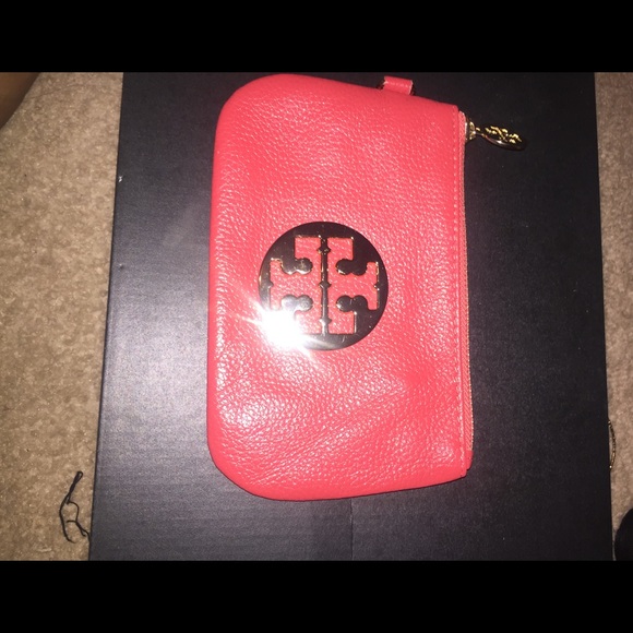 Tory burch pouch