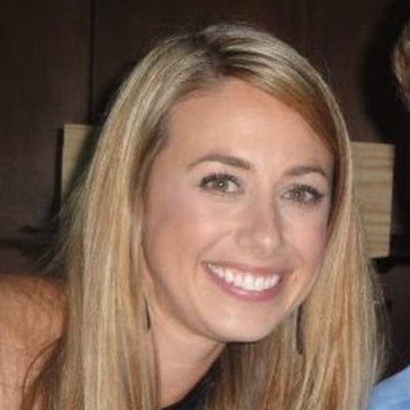 Meet your Posher, Erin - Picture 1 of 1