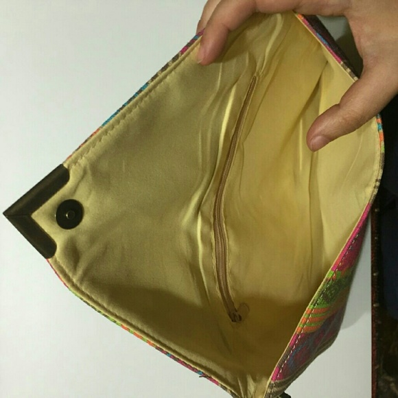 Gorgeous Envelope Clutch - Picture 2 of 2