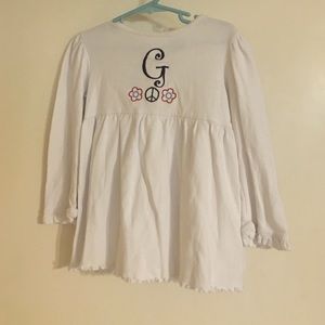Ragsland white top with G monogram size 5/6Y
