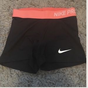 NIKE PROS