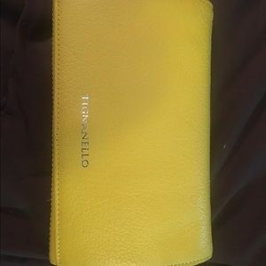 Wallet/smart phone clutch.