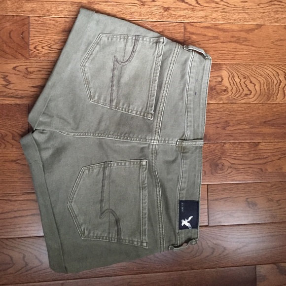 High Rise Shorts - Picture 2 of 3