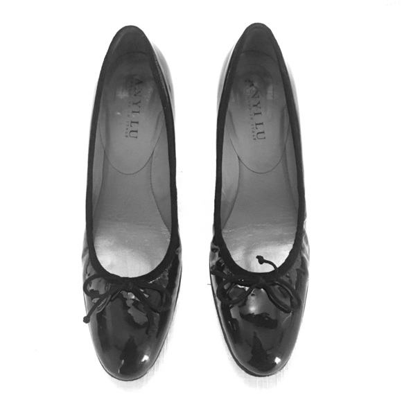 Anyi Lu Black Patent Leather Bow Tie Pump Heels