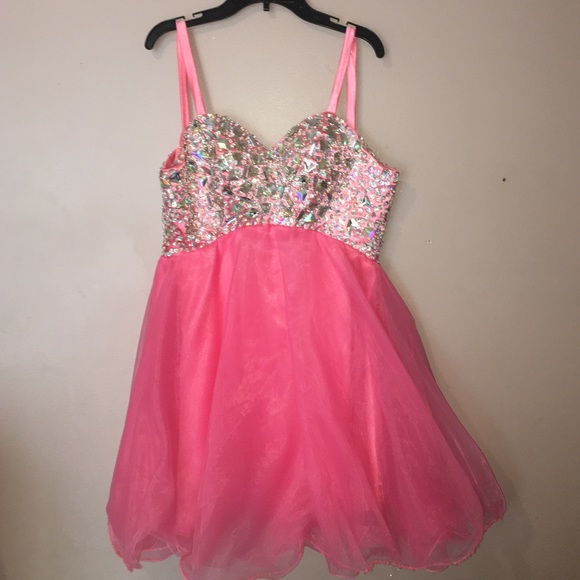 PINK HOMECOMING DRESS - Picture 1 of 2