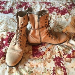 Steve Madden Camel combat boots