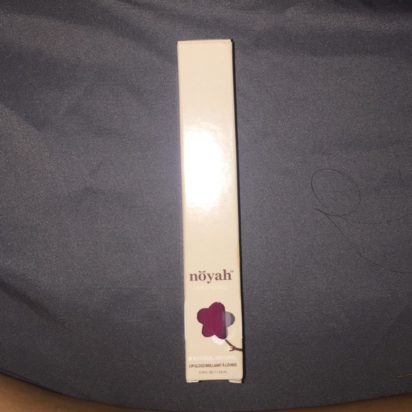 Noyah Lip Gloss in Malbec