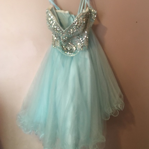 LIGH BLUE HOMECOMING DRESS!! - Picture 2 of 4
