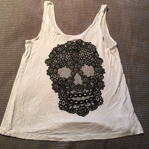 White Skull Tank