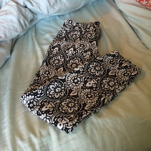 Patterned pants