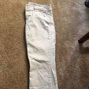 AE skinny khaki crop pants