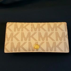 Michael Kors signature wallet
