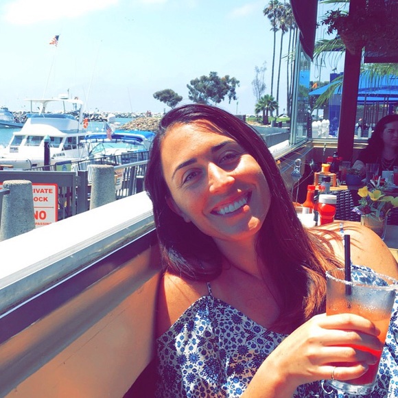 Meet your Posher, Caitlyn