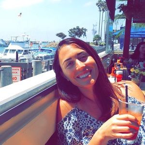 Meet your Posher, Caitlyn