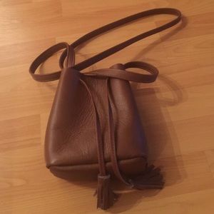 Shaffer  LA bucket bag -