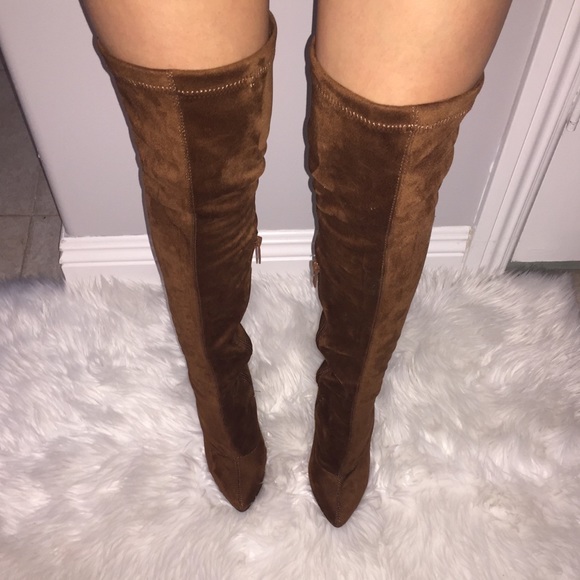 Gorgeous knee high brown boots