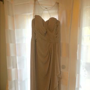 Jasmine Bridesmaids Dress in Taupe