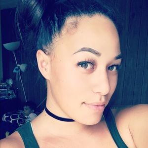 Meet your Posher, Kiana