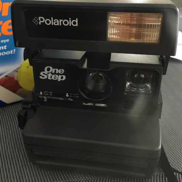 Polaroid instant one step
