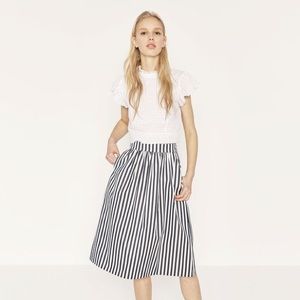 Zara midi skirt ✨WITH POCKETS✨