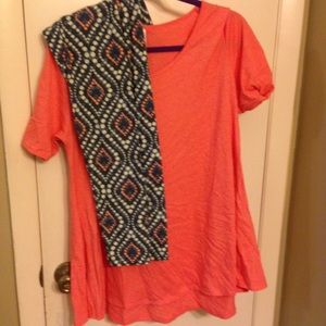 Lularoe outfit L Perfect/ TC leggings
