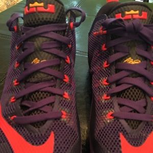 Sale Nike Lebron James sneakers new size 11.5❤️