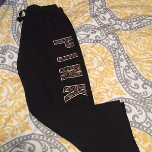 Vs boyfriend pants
