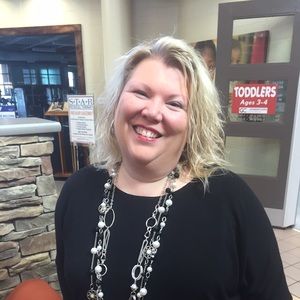 Meet your Posher, Angelia