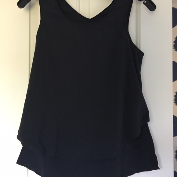 Black lululemon shirt