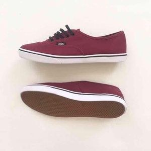 Vans Shoes - NIB Maroon Burgundy VANS Sneakers Vans Shoes - NIB Maroon Burgundy VANS Sneakers