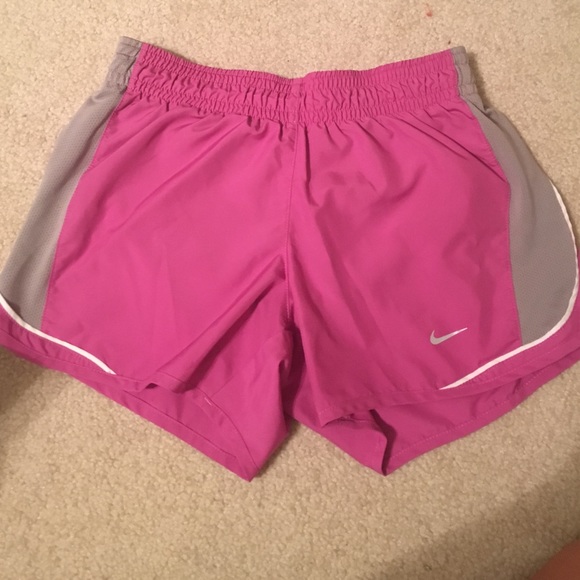 Pink Nike shorts - Picture 1 of 3
