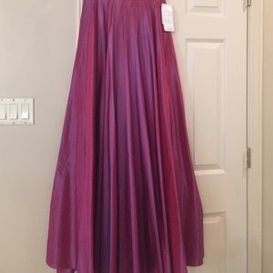 Carlisle 100% silk long skirt