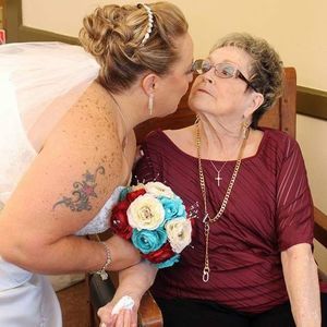 Meet your Posher, Christie