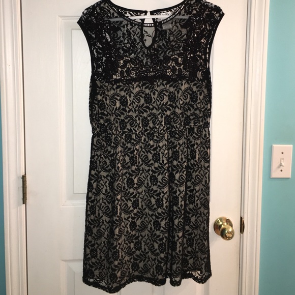 Pinky brand lace dress - size large