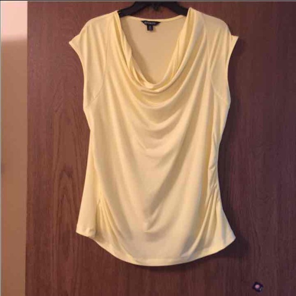 Cute lightweight yellow top