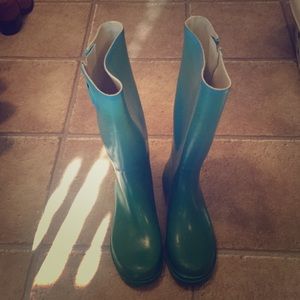 Green and blue ombré rain boots