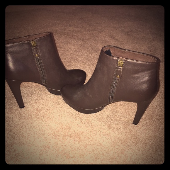 Rockport Brown booties size 9