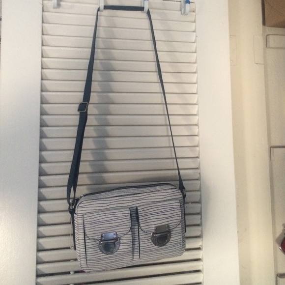 Fossil cross body bag