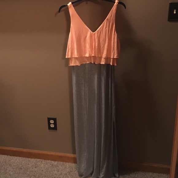 Long dress - Picture 2 of 3