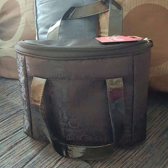 Brand new, never used  caboodle