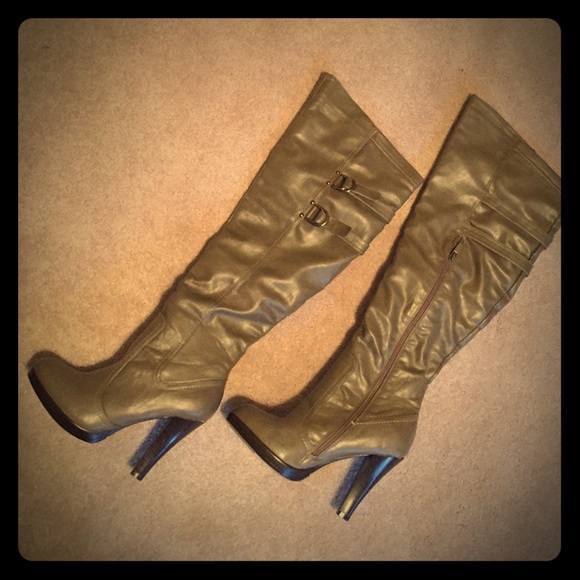 Over the knee boots size 9