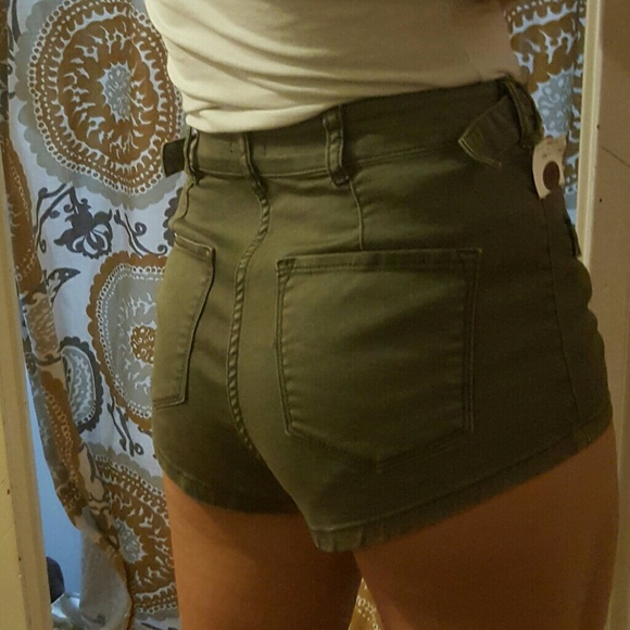 Urban Outfitters High Rise Shorts Ecote for UO Shorts High rise cheeky - Picture 2 of 8