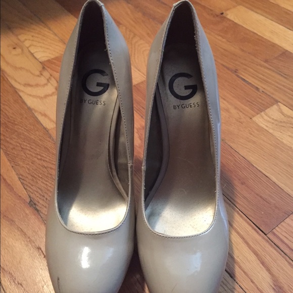 Guess platform heels! - Picture 2 of 3